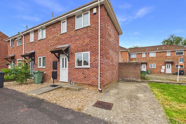 1 bed property, in Bittern Avenue, £180,000