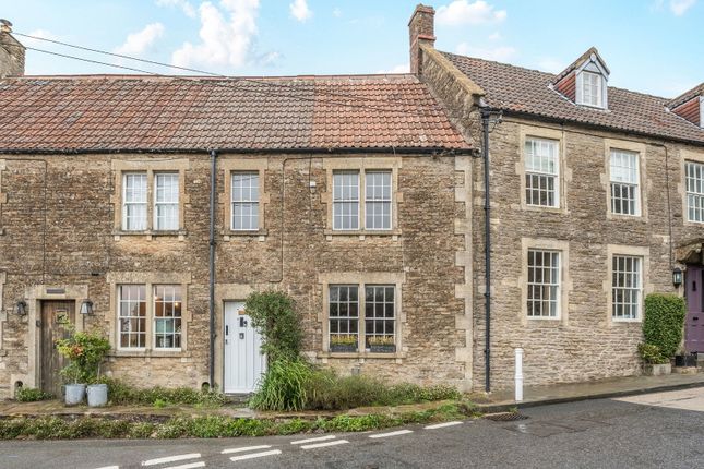 3 bed property, in North Street, £275,000