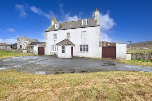 6 bed property, in Reawick House, £460,000