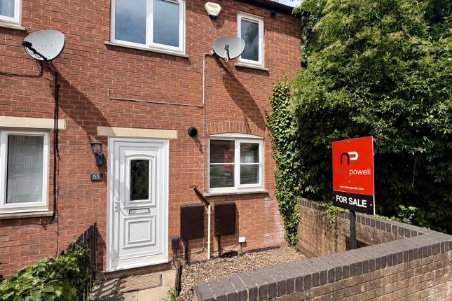 2 bed property, in Overbury Road, £200,000