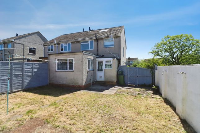 3 bed property, in Fairway Close, £325,000