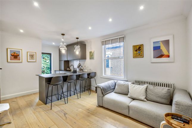 3 bed property, in Leverson Street, £465,000