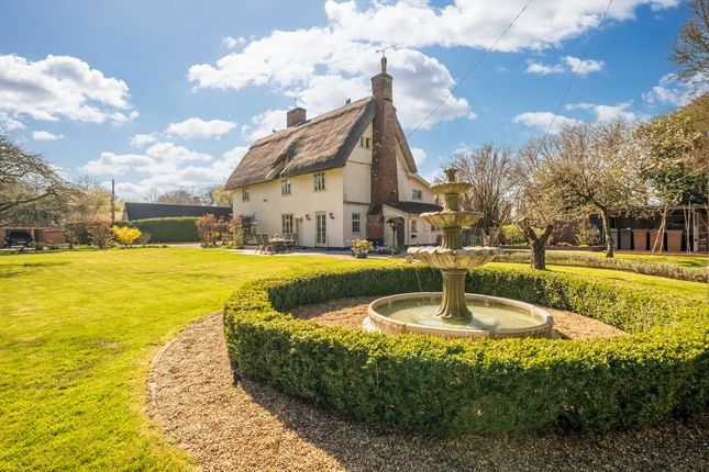 6 bed property, in Brockford, £750,000