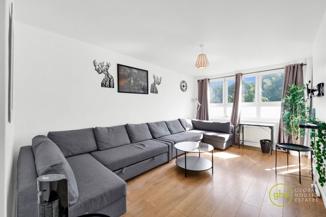 2 bed property, in Dodson Street, £400,000