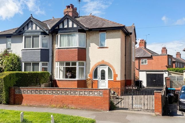 3 bed property, in Crab Lane, £250,000
