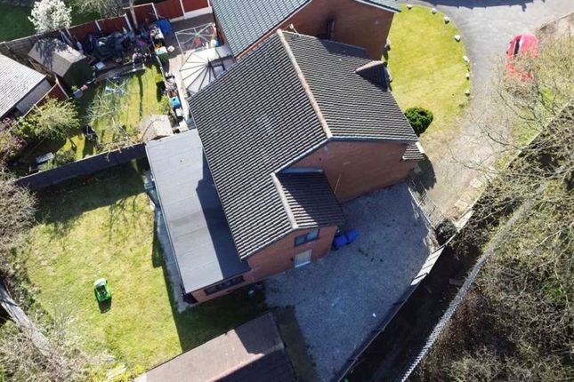 4 bed property, in Ashbrook Farm Close, £429,999