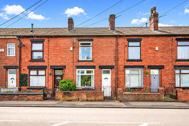 2 bed property, in Wigan Road, £120,000