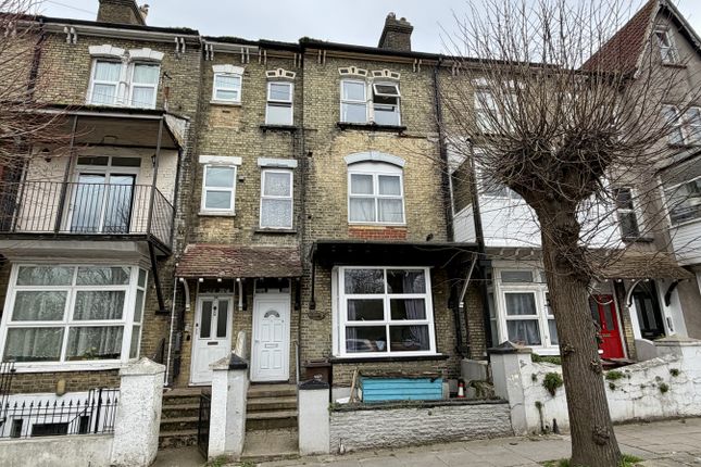 7 bed property, in Marlborough Road, £425,000