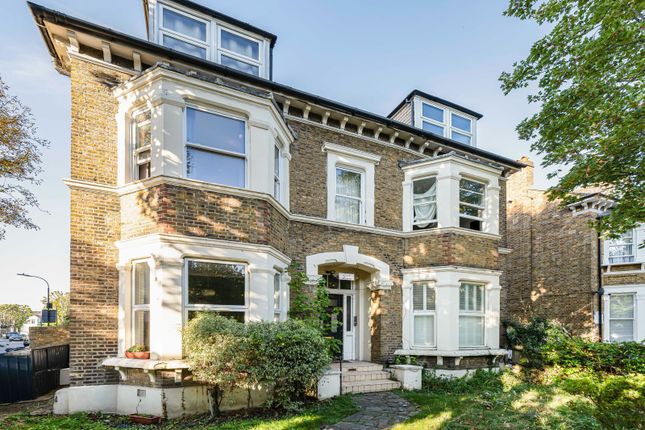 2 bed property, in Uxbridge Road, £725,000