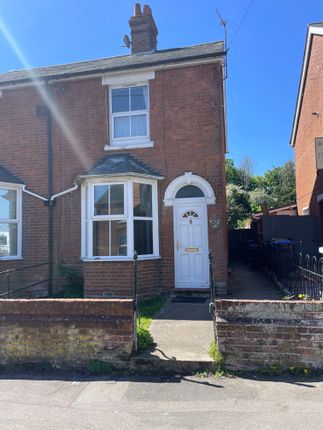 Studio, in Beridge Road, £225,000