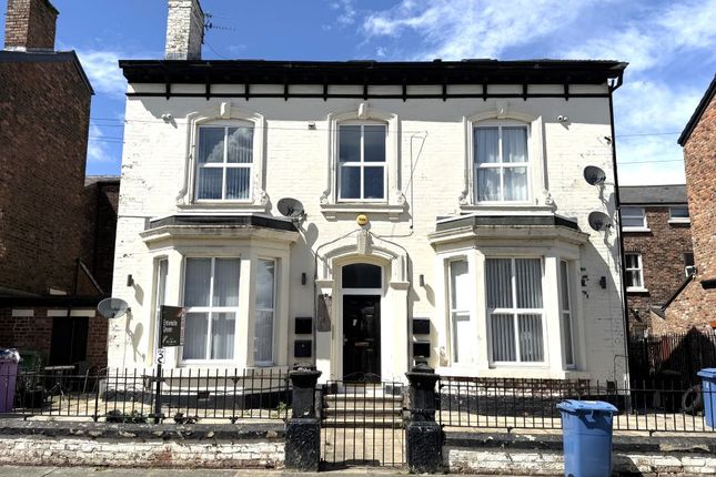 1 bed property, in Flat 6, £45,000