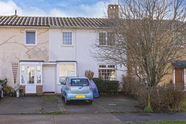 3 bed property, in The Strand, £280,000