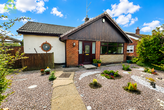 3 bed property, in Rayden Crescent, £315,000