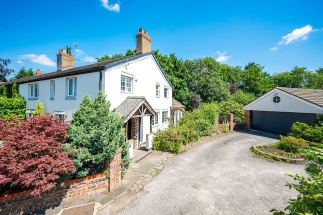 3 bed property, in Meadow Croft, £550,000