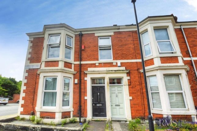 6 bed property, in Fairfield Road, £540,000