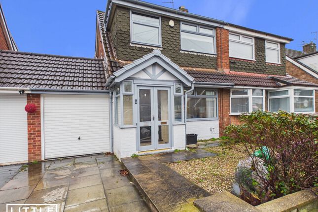 3 bed property, in Sutton Park Drive, £220,000