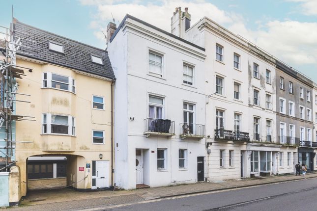 4 bed property, in Bristol Road, £400,000