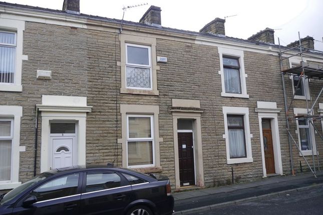 2 bed property, in Lewis Street, £62,950