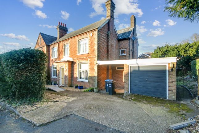 4 bed property, in Clinton Hill, £600,000