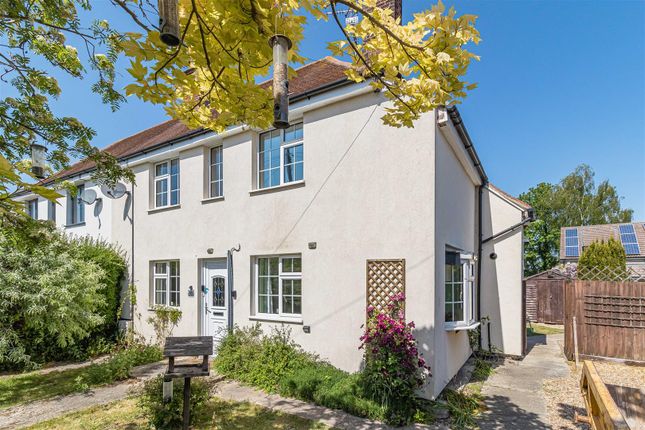 3 bed property, in High Street, £450,000