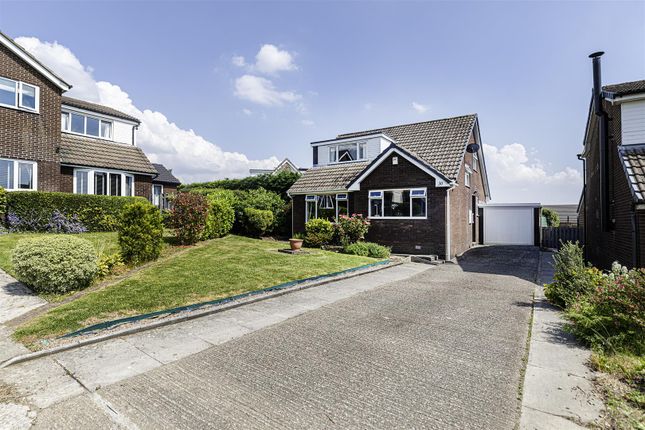 3 bed property, in Maplin Avenue, £350,000