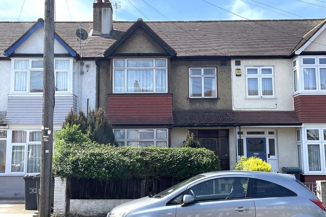 3 bed property, in 18 New Road, £350,000