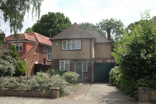 3 bed property, in Cuckoo Hill Drive, £1,000,000