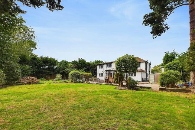 5 bed property, in Marlings Close, £1,325,000