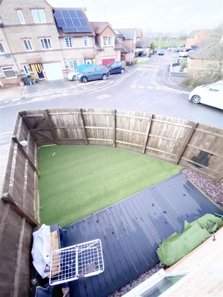 1 bed property, in Blakesley Lane, £219,995