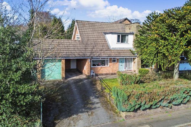 3 bed property, in Ringley Drive, £450,000