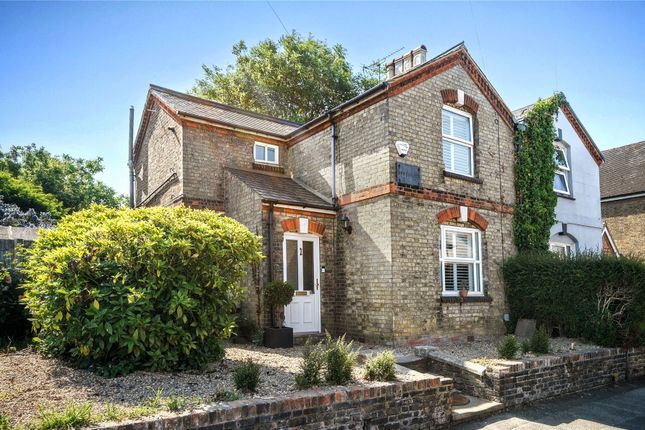 3 bed property, in Anglesea Road, £525,000