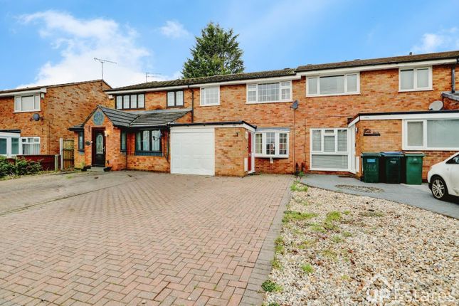 3 bed property, in Dorchester Way, £240,000