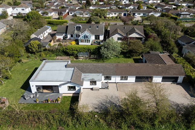 4 bed property, in Lancamshire Lane, £850,000