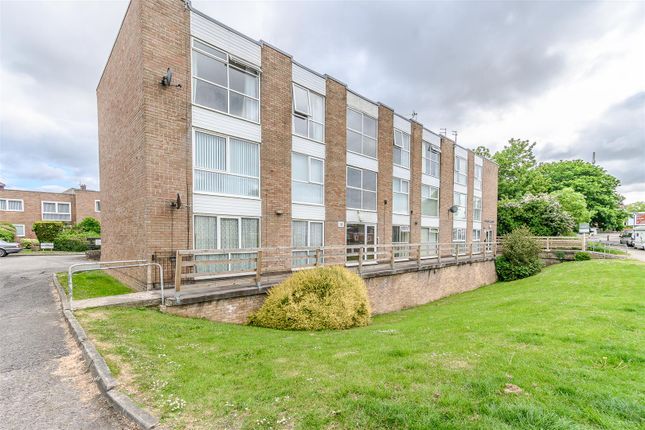 2 bed property, in Pontypridd Road, £155,000