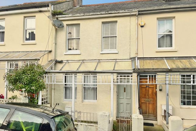 3 bed property, in Homer Park, £250,000