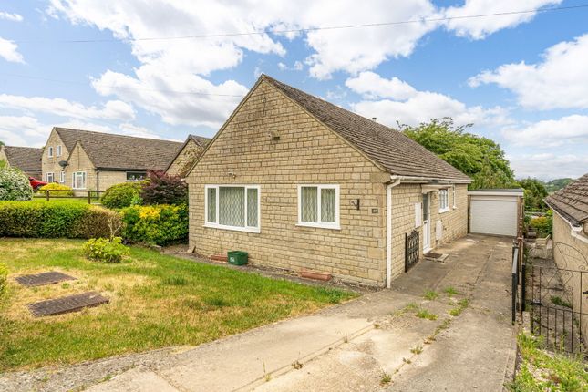 2 bed property, in Lypiatt View, £350,000