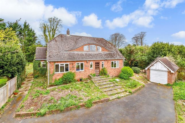 4 bed property, in Pitts Lane, £475,000