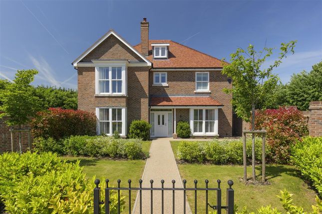 4 bed property, in Kilndown Place, £1,250,000