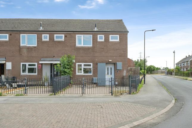 3 bed property, in Lee Croft, £100,000