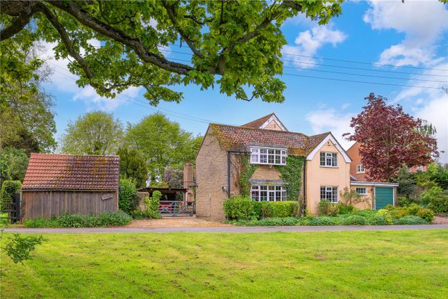 4 bed property, in Aunsby, £450,000