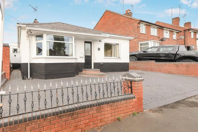 3 bed property, in Rounds Road, £265,000