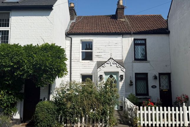 2 bed property, in 2 Jones Cottages, £250,000