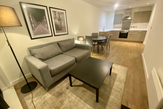 1 bed property, in Sheepcote Street, £170,000