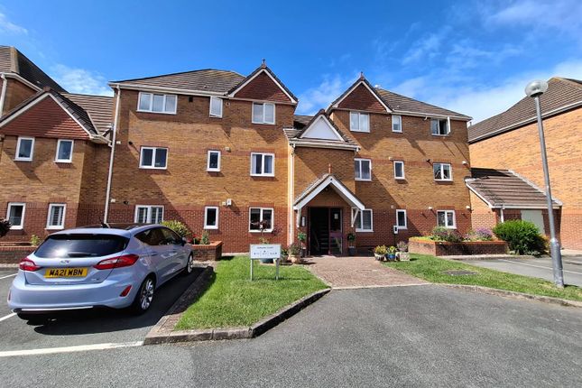 2 bed property, in Dunlins Court, £169,950