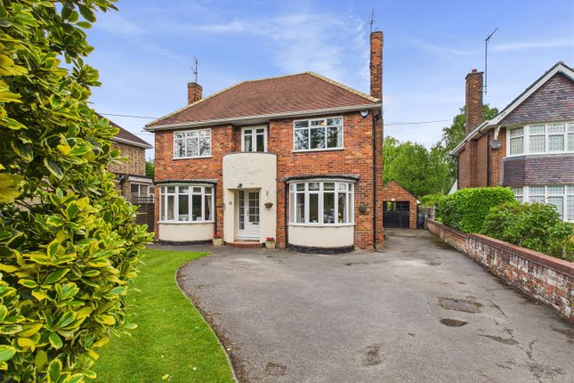 5 bed property, in South Ella Way, £545,000