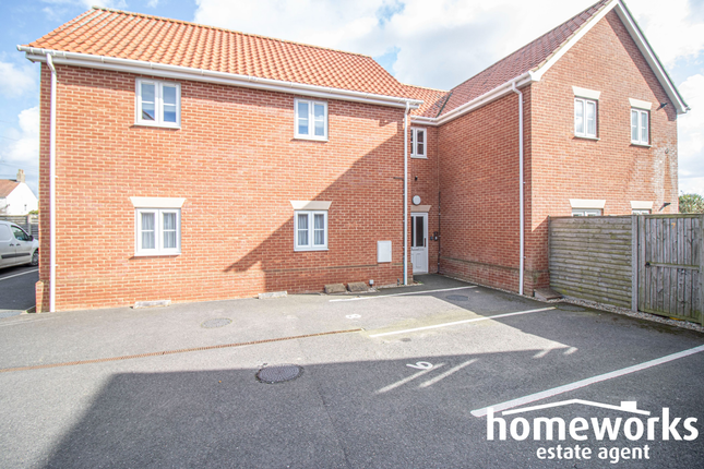 2 bed property, in Erwin Court, £150,000