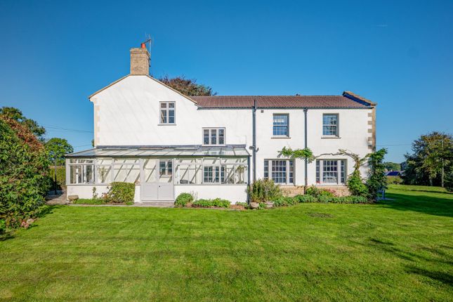 5 bed property, in Kilmington Common, £1,200,000
