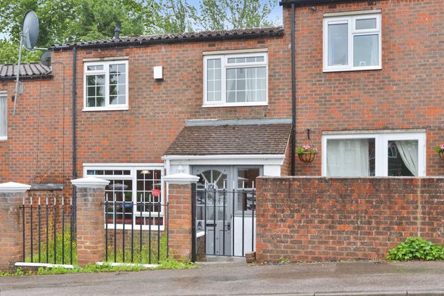 3 bed property, in Turnmill Avenue, £325,000