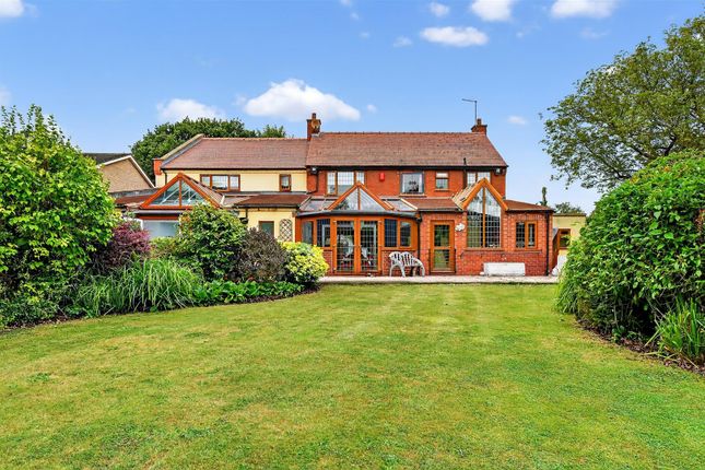 4 bed property, in Harmony House, £735,000