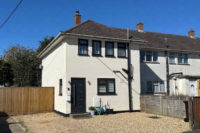 2 bed property, in Miller Close, £325,000